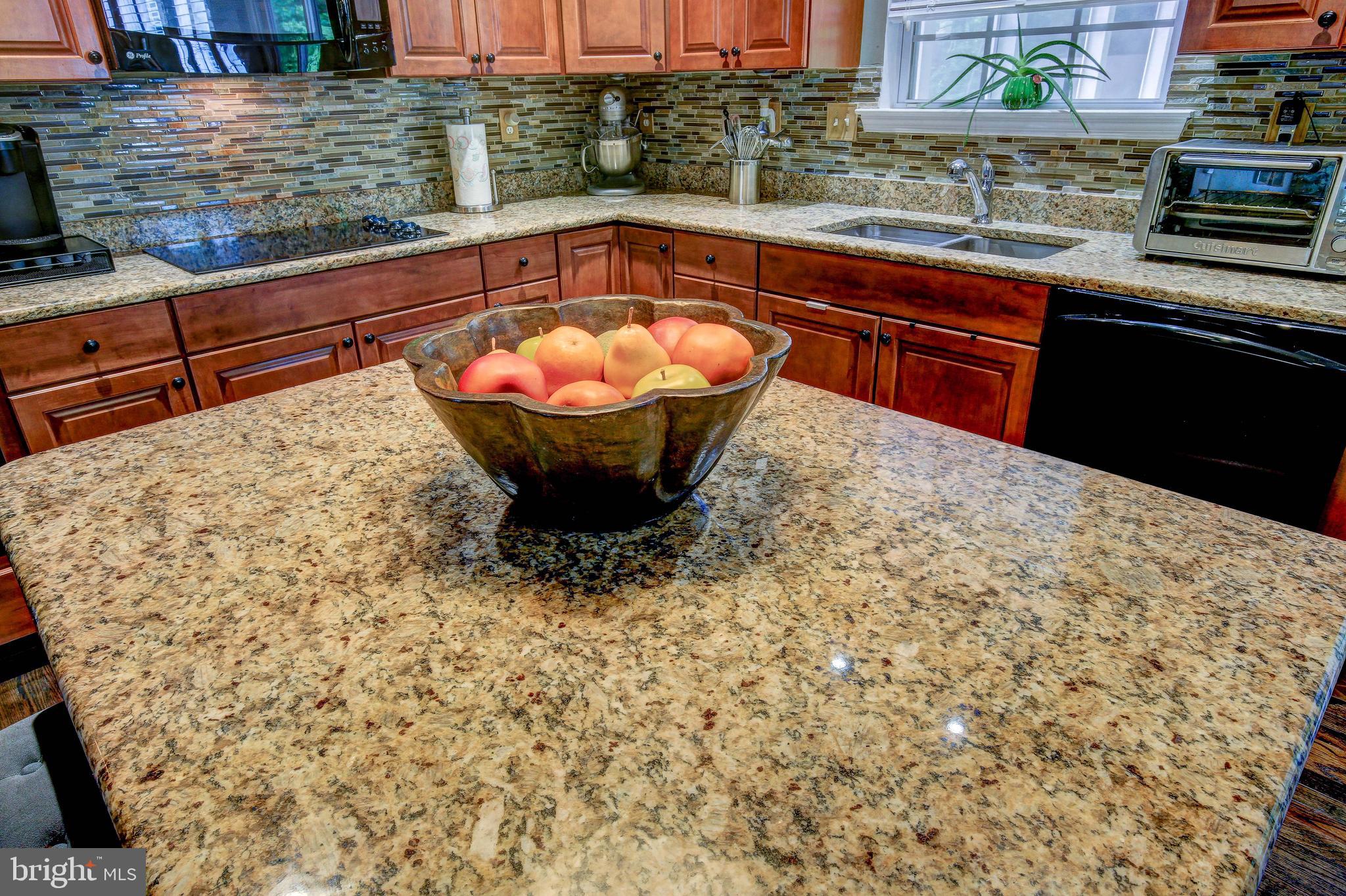 2028 Baythorne Road Prince Frederick, MD 20678 - Photo 17 of 51 Granite counter tops