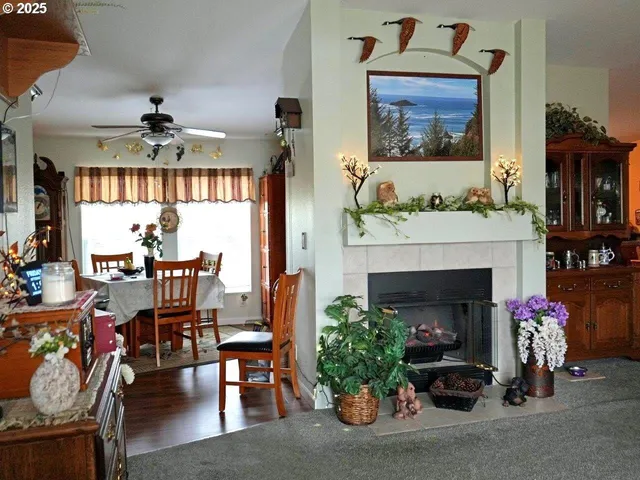 $355,000 | 51361 Hood View Drive, Unit 139, Scappoose, OR 97056