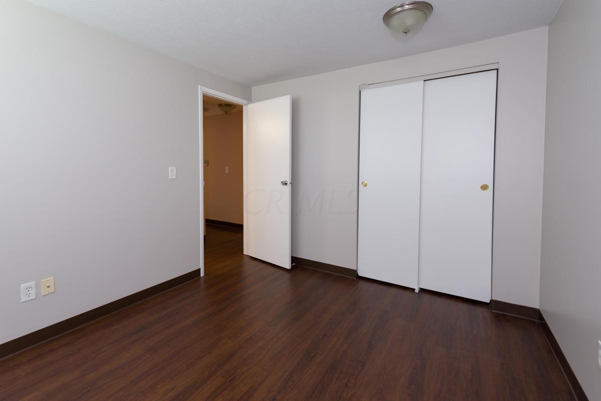 2163 Brookfield Road Columbus, OH 43229 - Photo 11 of 16 Gallery Image 11