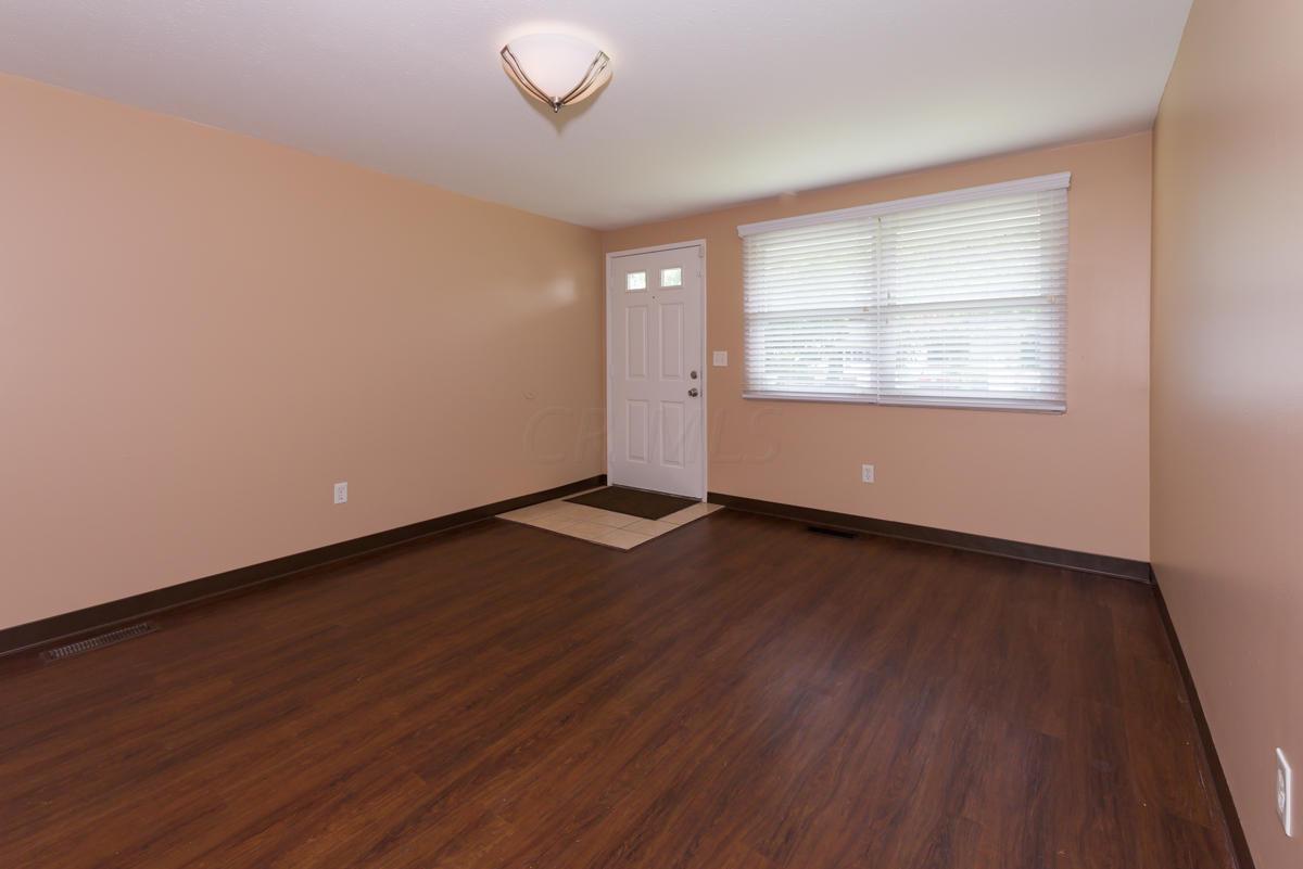 2163 Brookfield Road Columbus, OH 43229 - Photo 5 of 16 Gallery Image 5