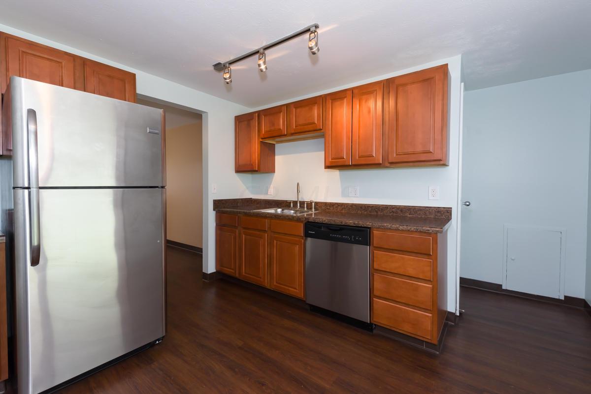 2163 Brookfield Road Columbus, OH 43229 - Photo 7 of 16 Gallery Image 7