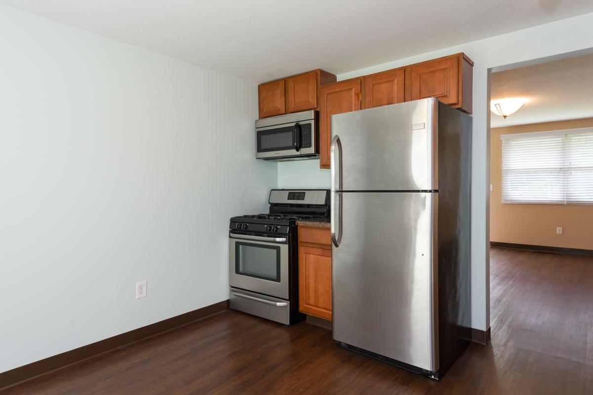 2163 Brookfield Road Columbus, OH 43229 - Photo 9 of 16 Gallery Image 9