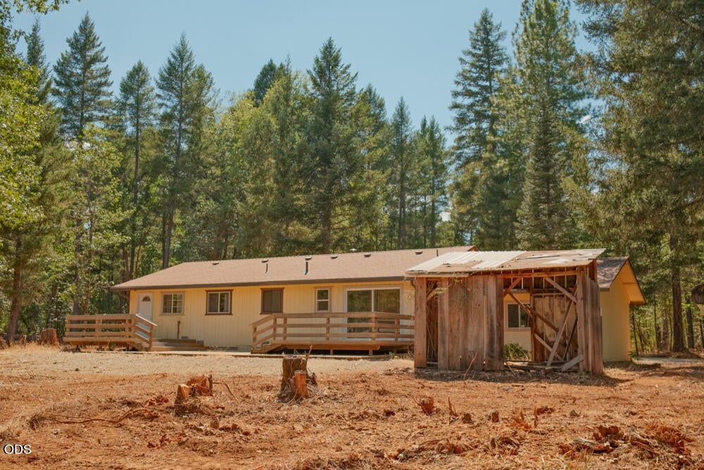 3781 Dick George Road Cave Junction, OR 97523 - Photo 2 of 31 Gallery Image 2