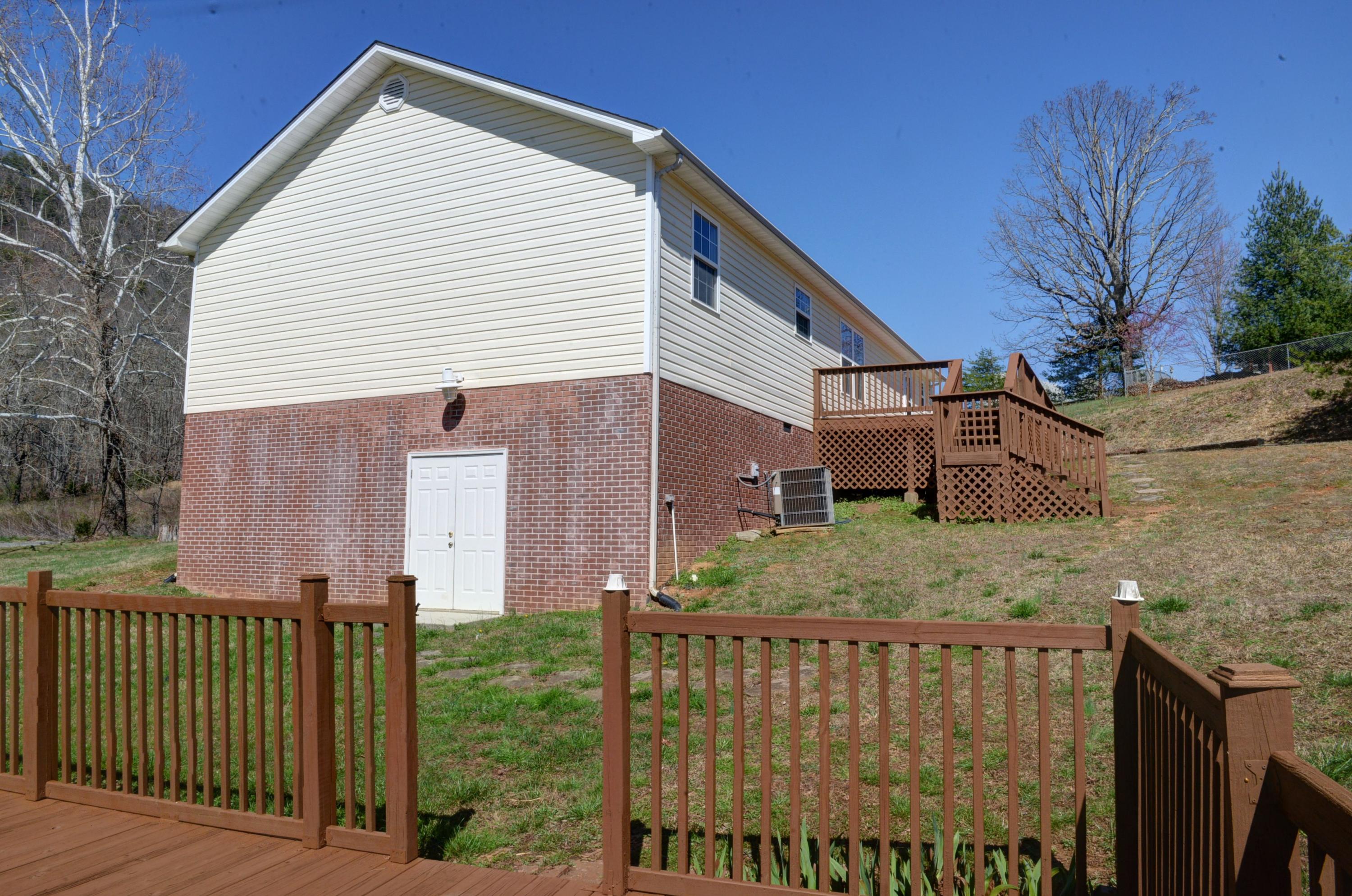 10008 Back Valley Road Evensville, TN 37332 - Photo 33 of 38 33.Back Valley Side Exterior