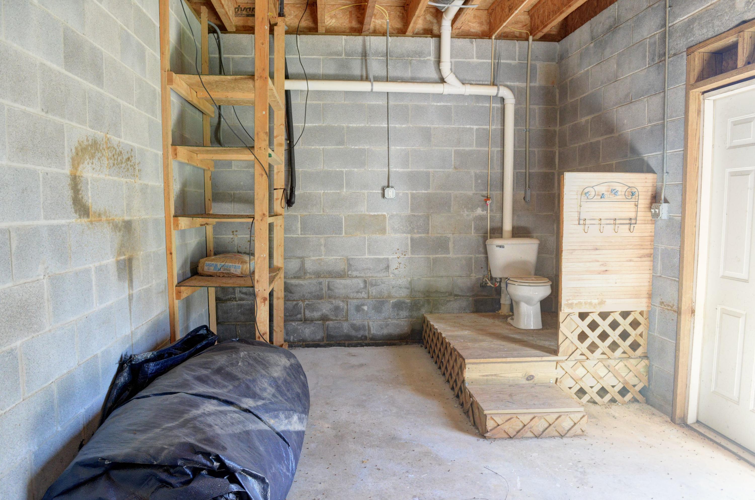 10008 Back Valley Road Evensville, TN 37332 - Photo 38 of 38 38.Back Valley Basement Room 2