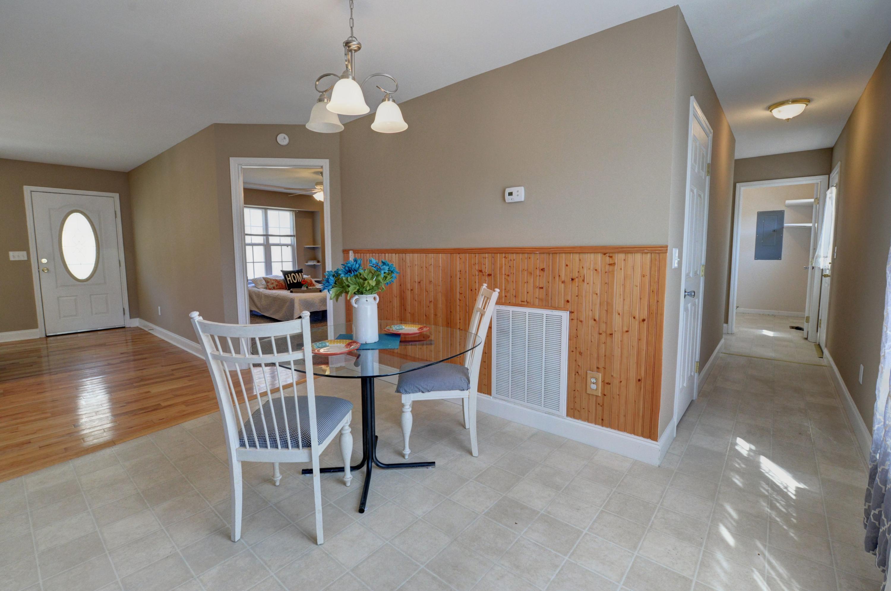 10008 Back Valley Road Evensville, TN 37332 - Photo 10 of 38 10.Back Valley Dining 3