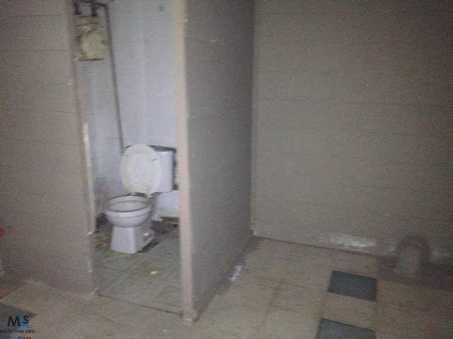 7211 Rivard Avenue Warren, MI 48091 - Photo 5 of 16 31120073-4.JPG