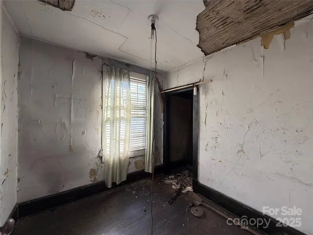 a view of livingroom with window