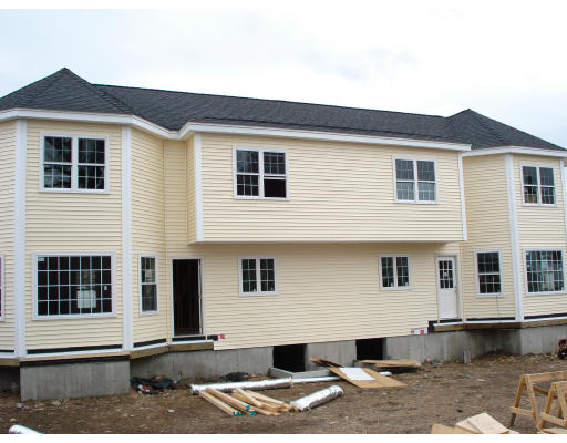 5 Danny Road, Unit 1 Boston, MA 02136 - Photo 3 of 6 Gallery Image 3