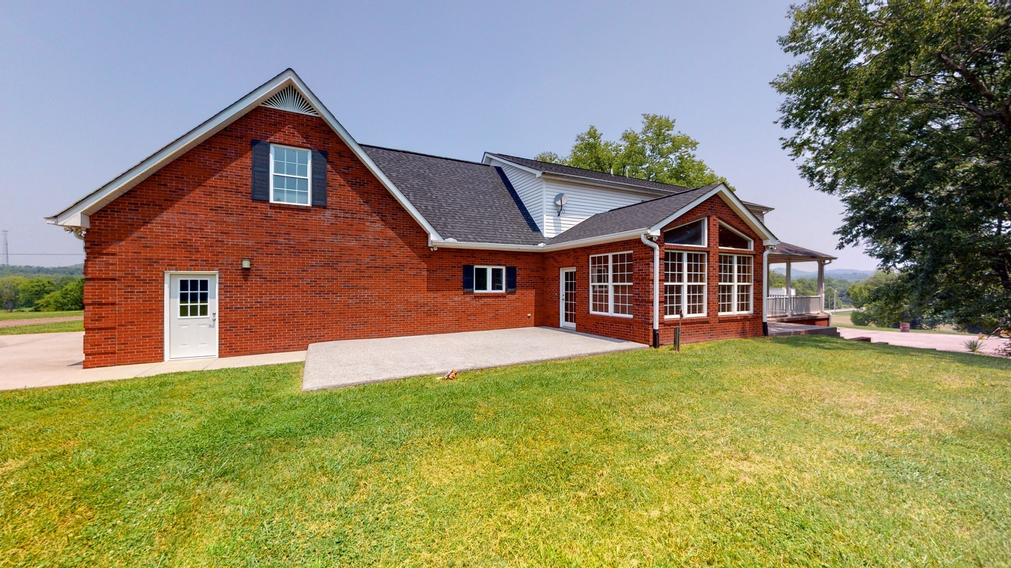 656 Greenvale Road Milton, TN 37118 - Photo 35 of 43 a front view of a house with yard and green space