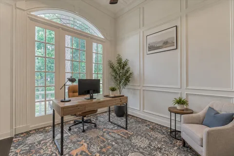 $1,595,000 | 319 South Silvershire Circle, The Woodlands, TX 77381