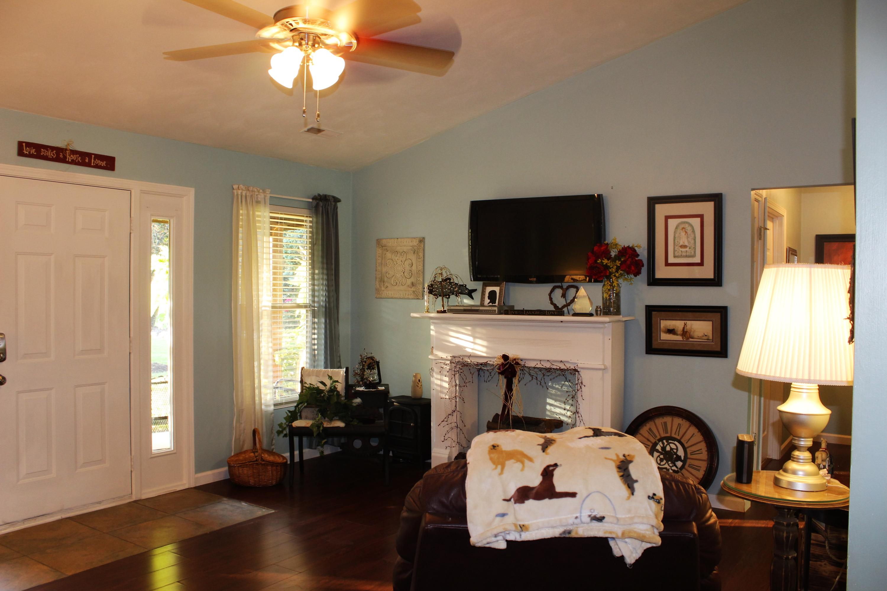 125 Evergreen Road Wirtz, VA 24184 - Photo 10 of 31 IMG_8610