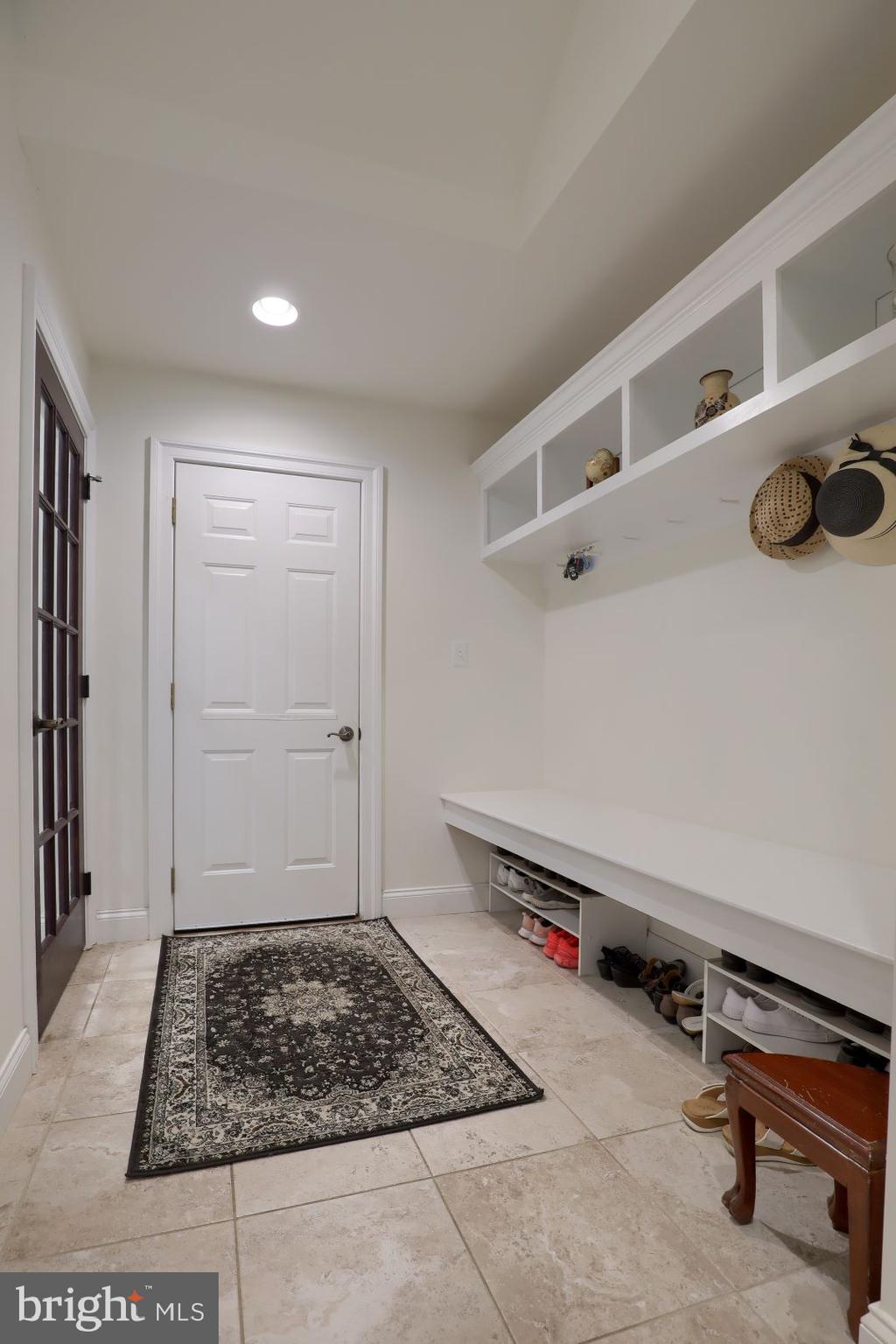953 Buckwalter Road Lititz, PA 17543 - Photo 21 of 31 Mudroom off garage