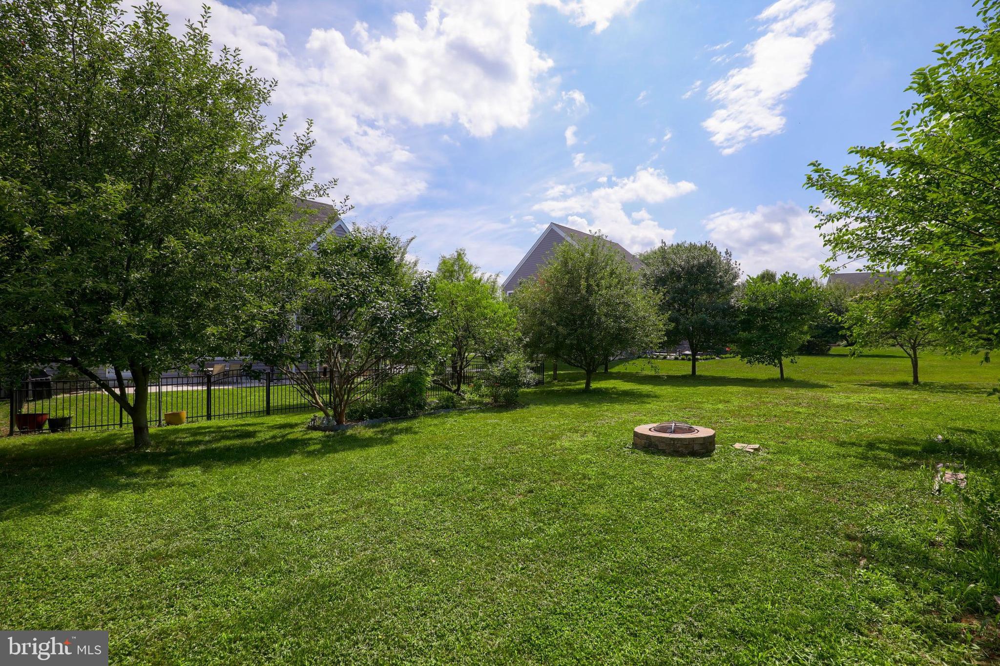 953 Buckwalter Road Lititz, PA 17543 - Photo 5 of 31 Backyard