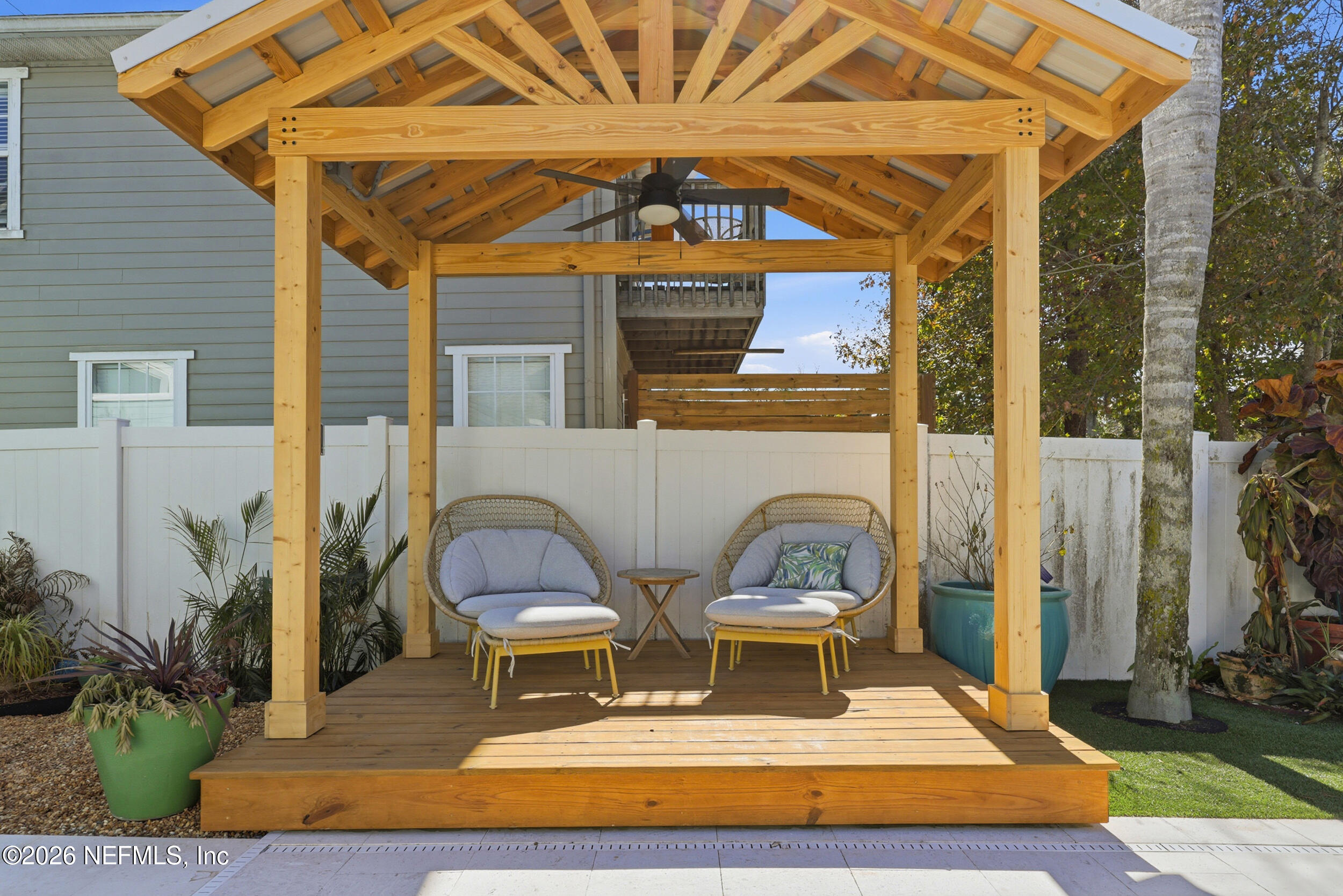 1472 Laurel Way Atlantic Beach, FL 32233 - Photo 37 of 42 40_the real estateographers_040