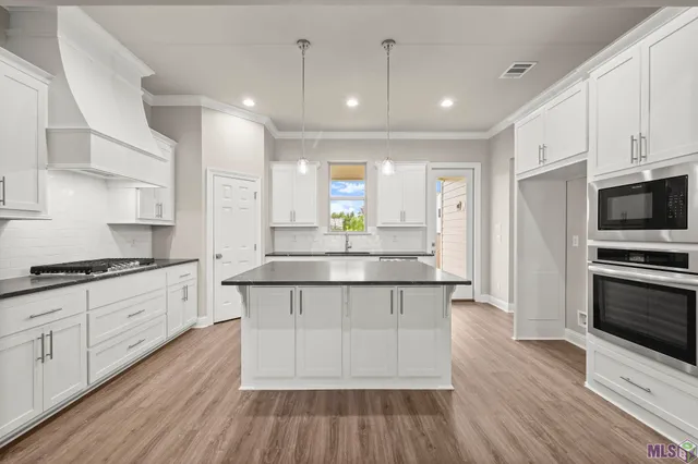 $455,474 | 13321 Belle Reine Drive, Geismar, LA 70734