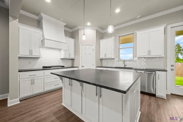 $455,474 | 13321 Belle Reine Drive, Geismar, LA 70734
