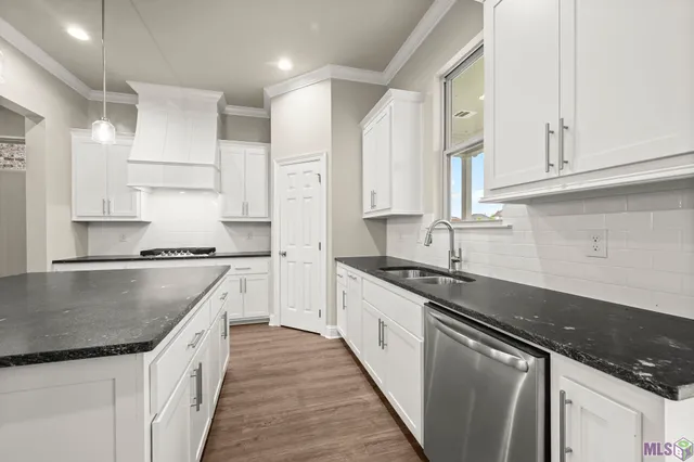 $455,474 | 13321 Belle Reine Drive, Geismar, LA 70734