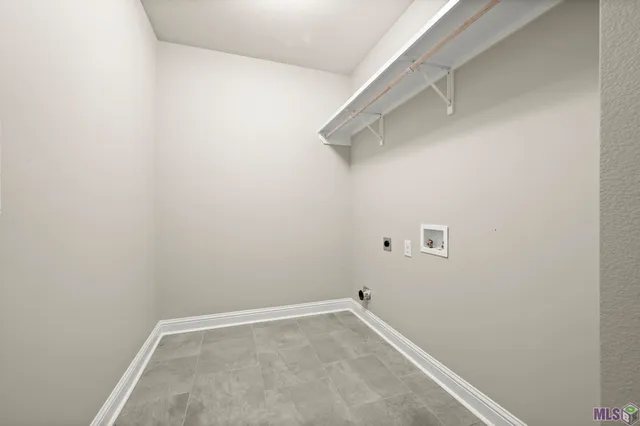 $455,474 | 13321 Belle Reine Drive, Geismar, LA 70734