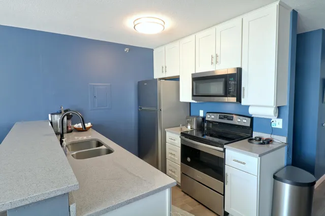 $99,900 | 433 South 7th Street, Unit 2104, Minneapolis, MN 55415