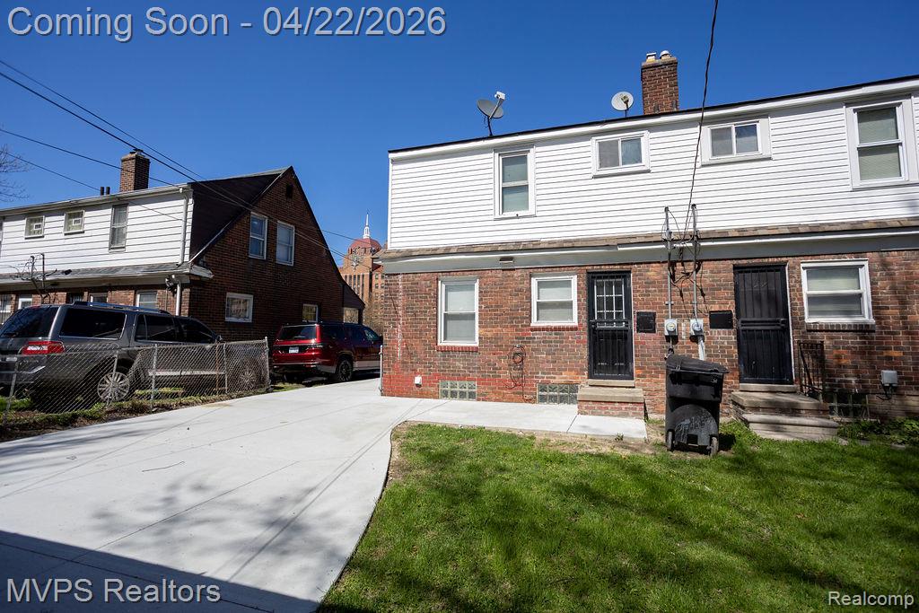 22148 Moross Road Grosse Pointe, MI 48236 - Photo 10 of 21