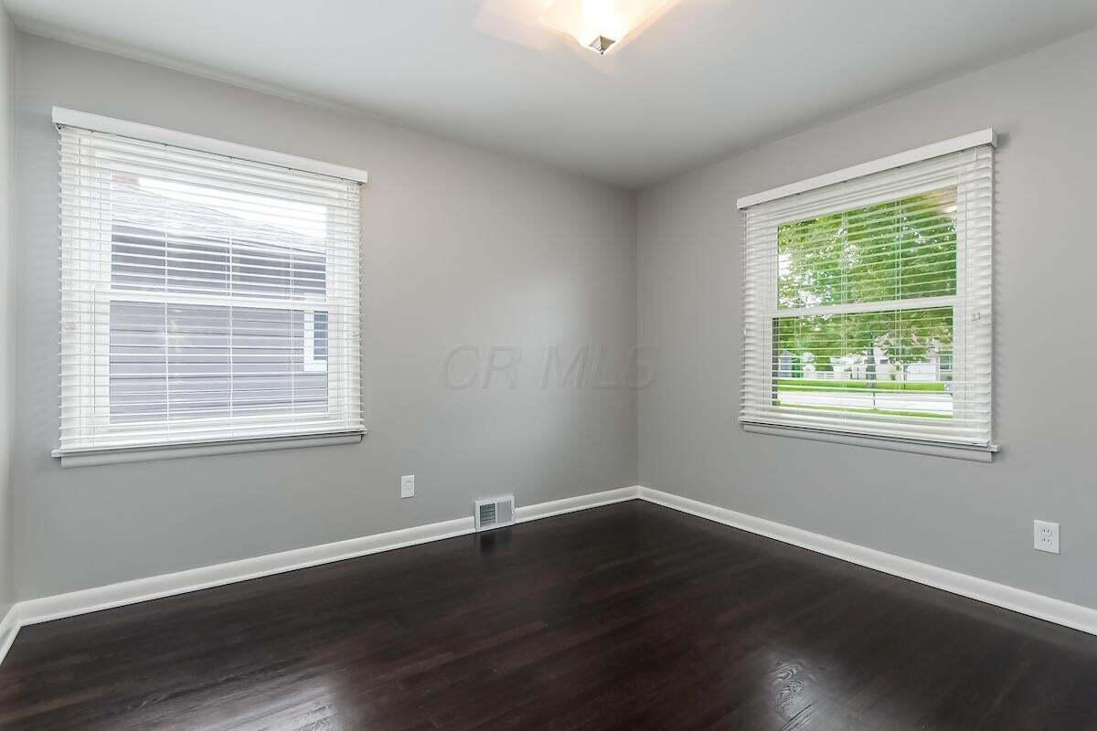 2242 Wickliffe Road Columbus, OH 43221 - Photo 29 of 41 20181031164159481543000000-o