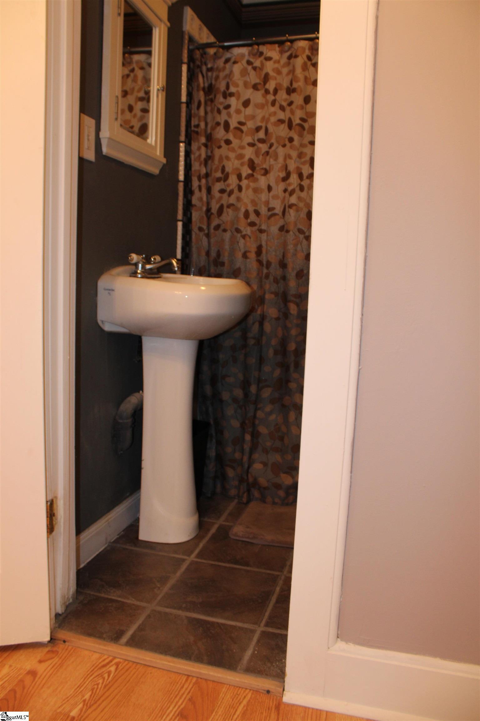 295 Dorn Street Westminster, SC 29693 - Photo 9 of 36
