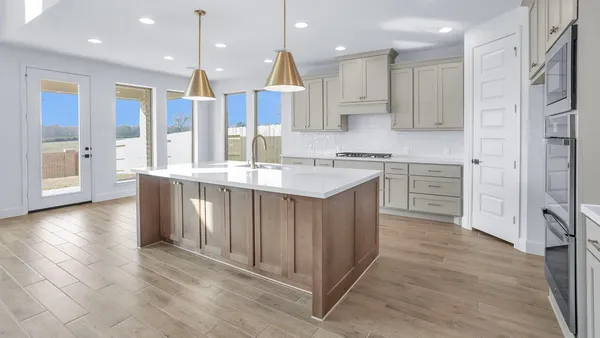 $599,900 | 619 Gunner Drive, Montgomery, TX 77316