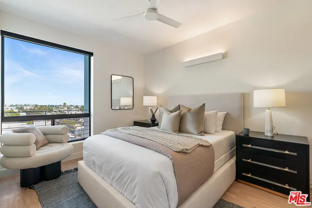 $4,695 | 3688 Overland Avenue, Unit PH10, Los Angeles, CA 90034