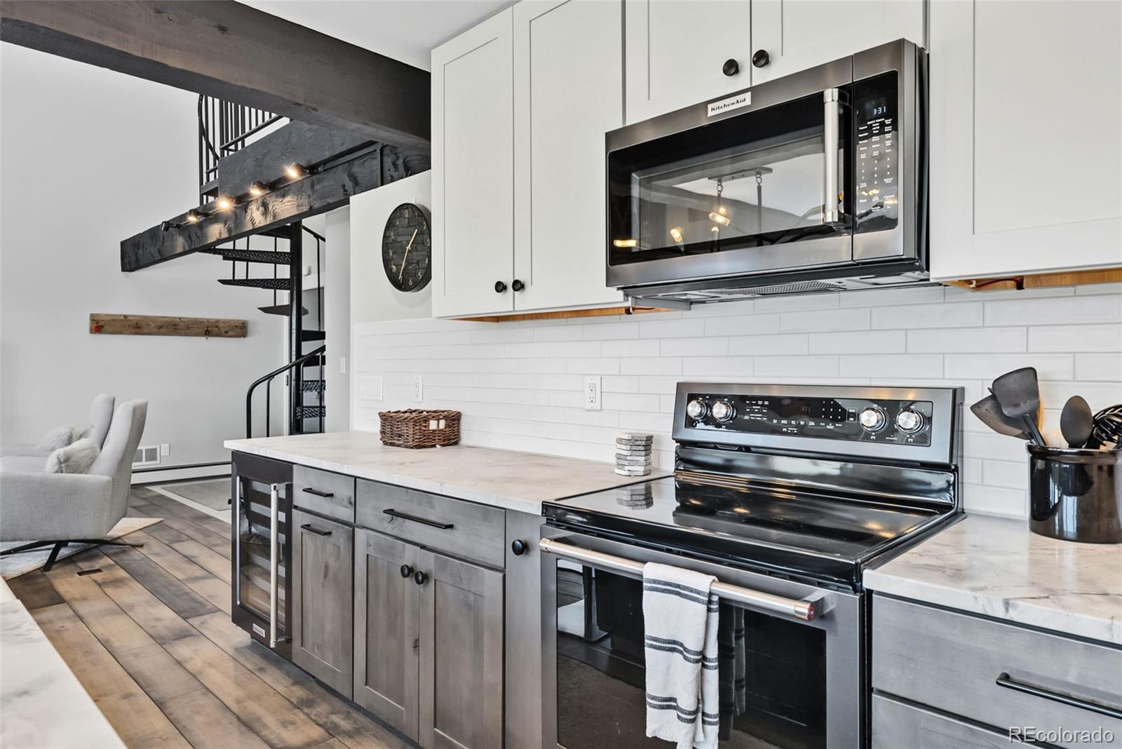 9825 Ryan Gulch Road, Unit 304 Silverthorne, CO 80498 - Photo 10 of 32