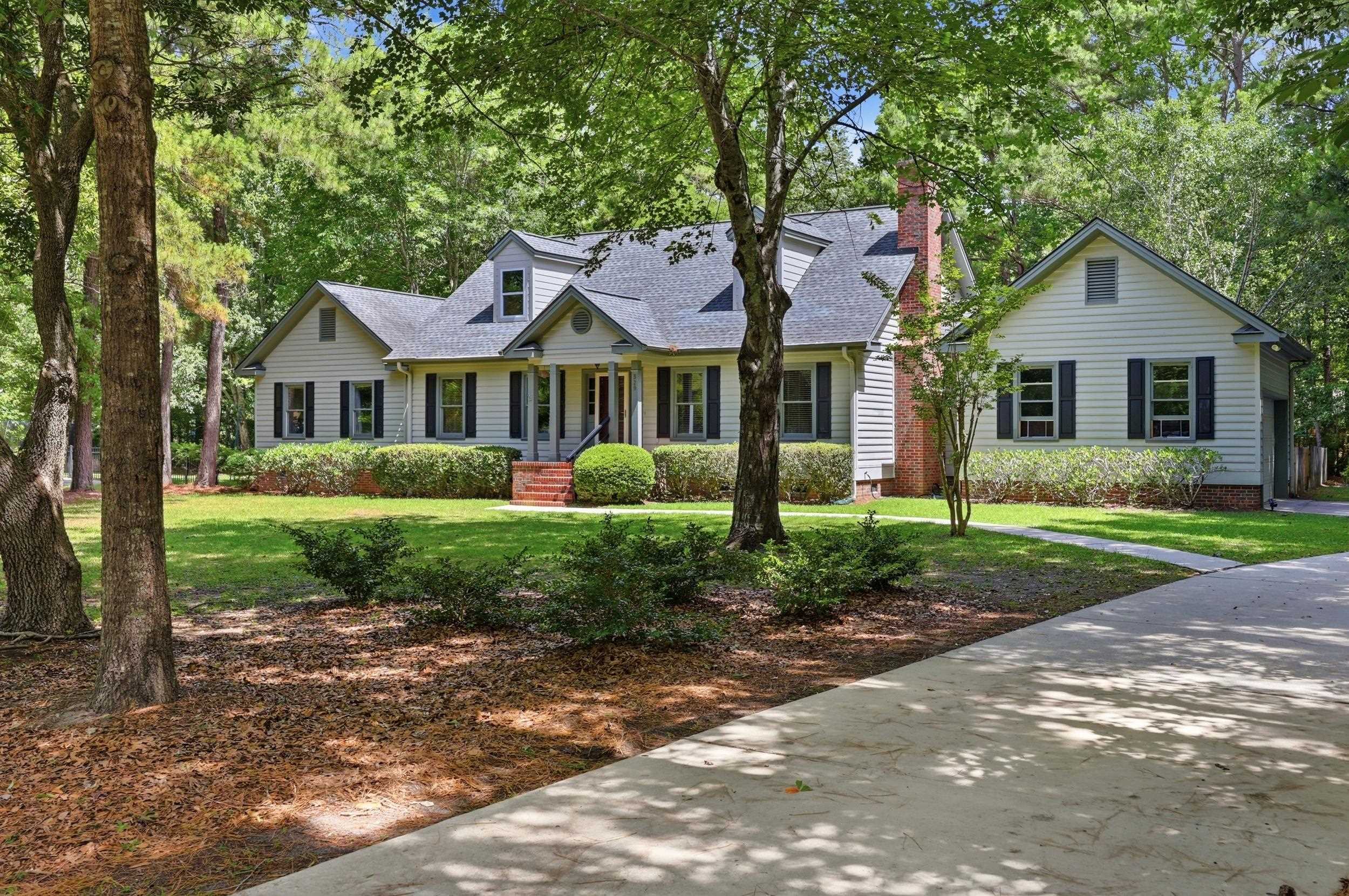 329 Great Lakes Road Pawleys Island, SC 29585 - Photo 4 of 56