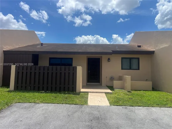 $2,800 | 11800 Southwest 123rd Avenue, Miami, FL 33186