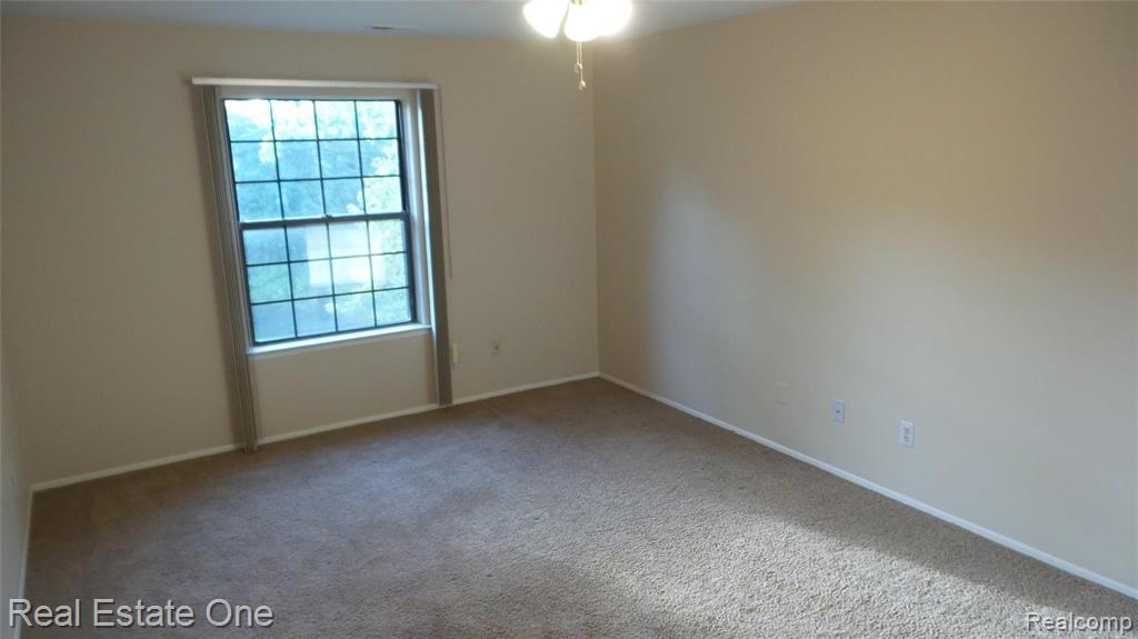 29535 Pine Ridge Circle, Unit 10 Farmington, MI 48331 - Photo 16 of 43