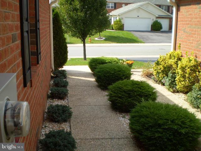 282 White Chapel Road Lancaster, PA 17603 - Photo 3 of 19 Gallery Image 3