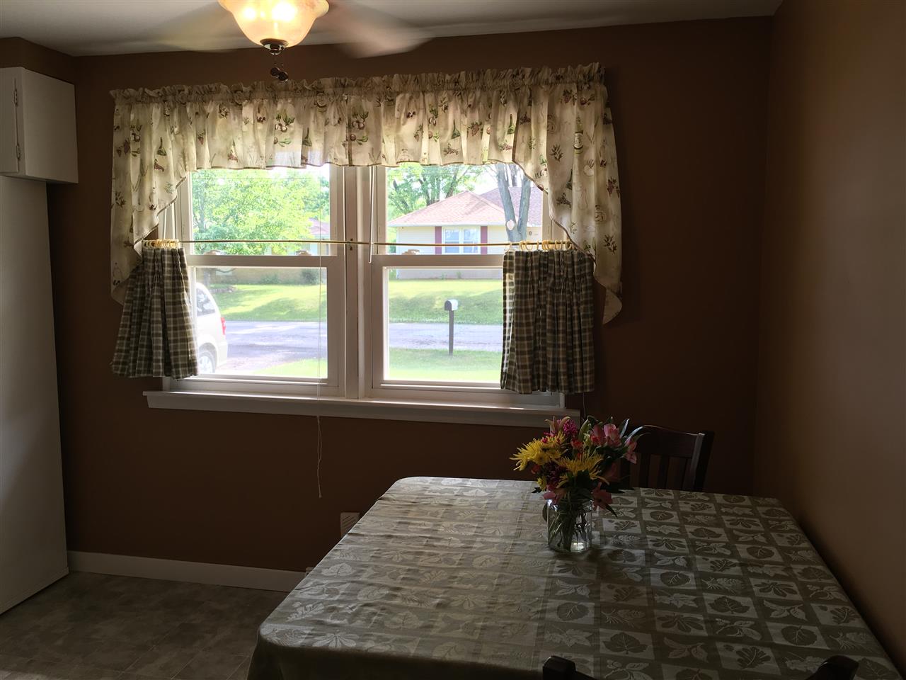 301 Sherwood Park Road Washington, IL 61571 - Photo 14 of 35 Gallery Image 14