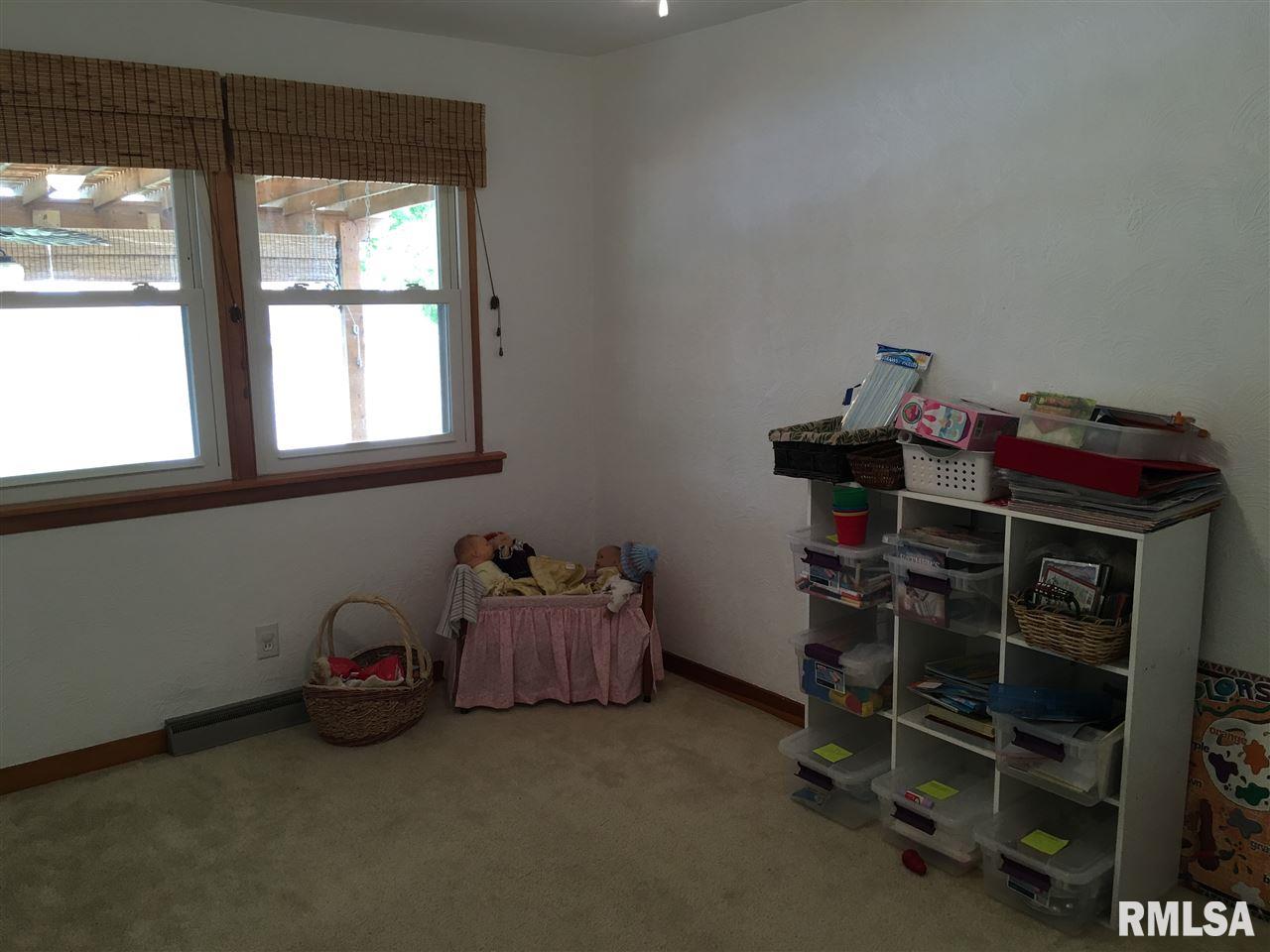 301 Sherwood Park Road Washington, IL 61571 - Photo 23 of 35 Gallery Image 23
