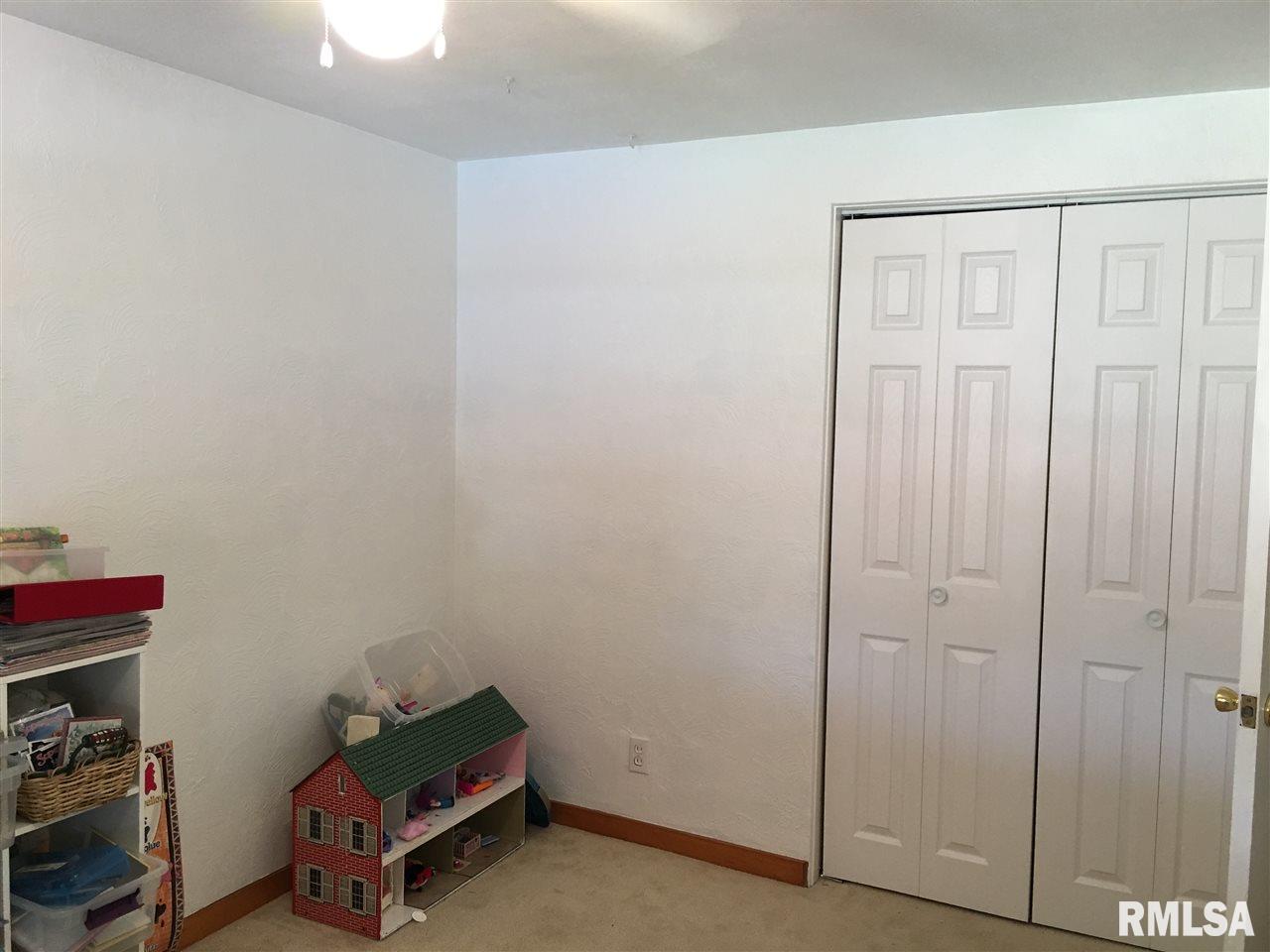 301 Sherwood Park Road Washington, IL 61571 - Photo 24 of 35 Gallery Image 24