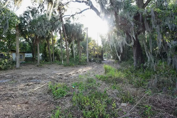 $400,000 | 7610 Anna Avenue, Gibsonton, FL 33534