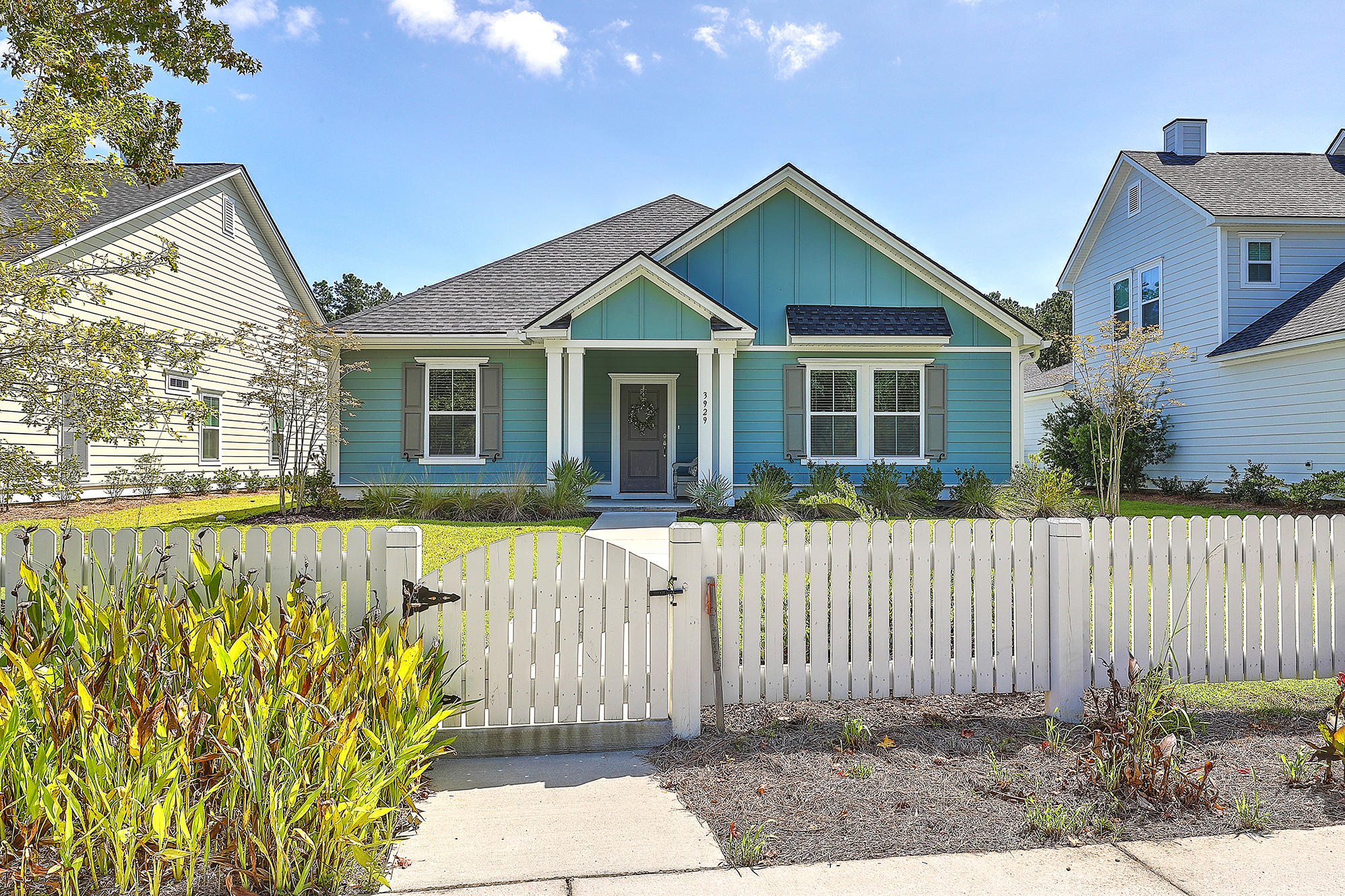 3929 Bessemer Road Mount Pleasant, SC 29466 - Photo 2 of 35 IMG_0745_46_47_48_49_50_51