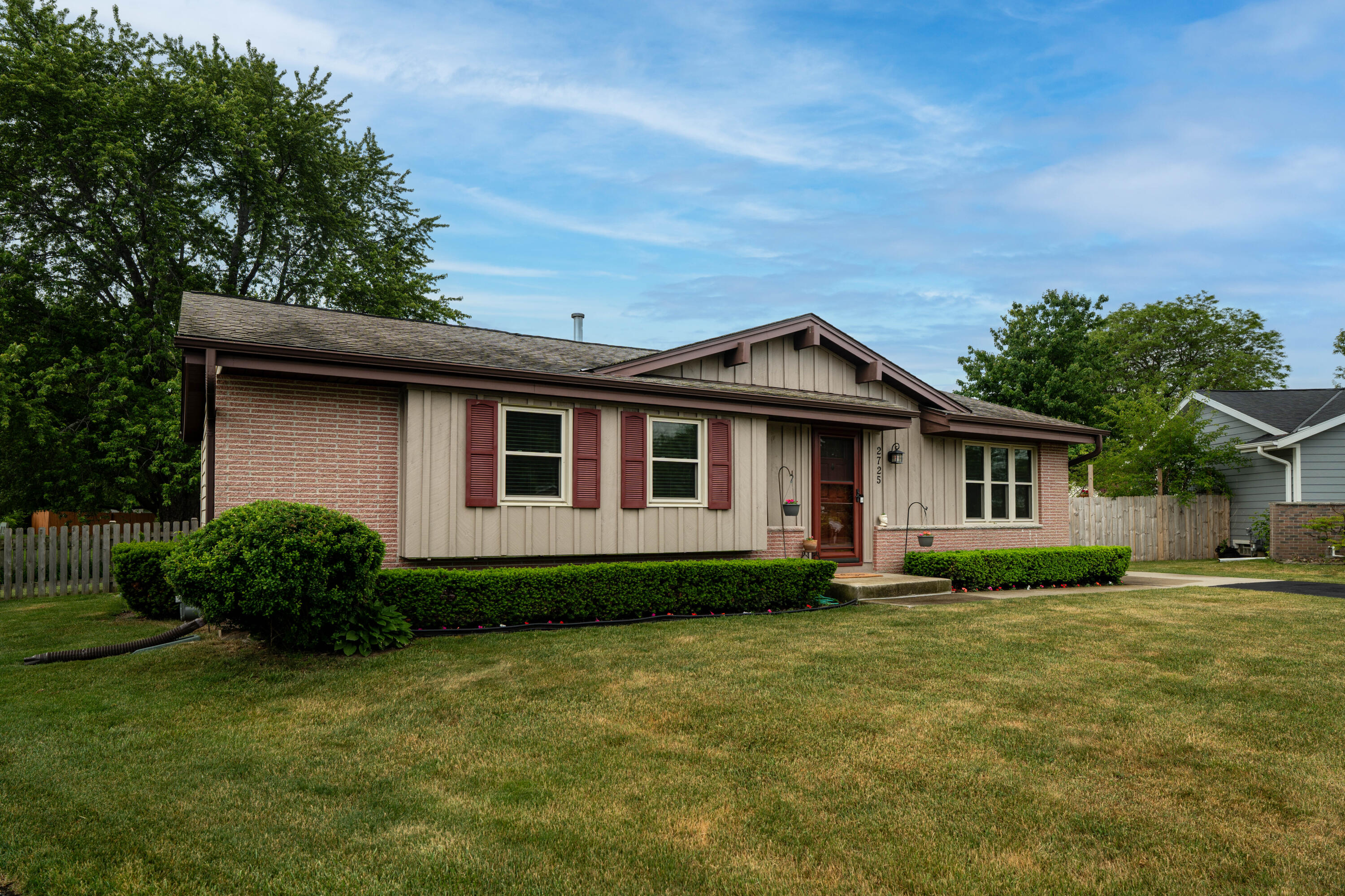 2725 Red Maple Court Caledonia, WI 53402 - Photo 1 of 26 Main Photo