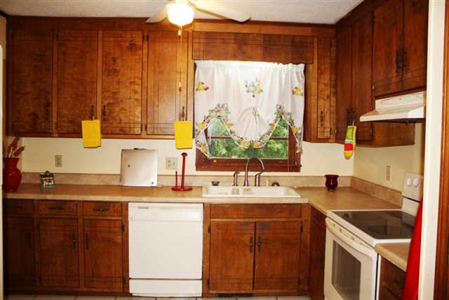 528 Playground Road, Unit BOBOLINK Walhalla, SC 29691 - Photo 11 of 15 Gallery Image 11