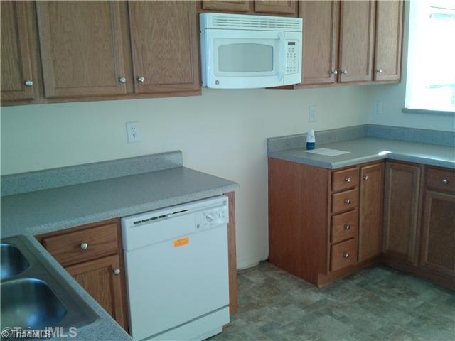 2723 Alpha Street High Point, NC 27263 - Photo 6 of 7 Kitchen.