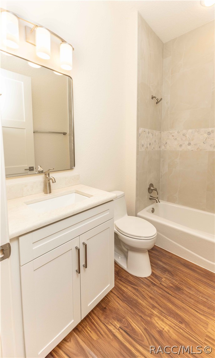 1439 Cr212 Road Oxford, FL 34484 - Photo 28 of 48 Second full bath