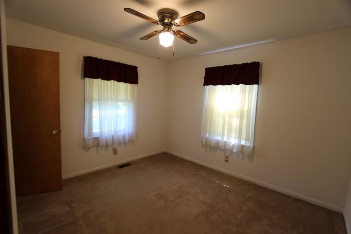 2101 South Main Street Tennessee Ridge, TN 37178 - Photo 12 of 20 Gallery Image 12