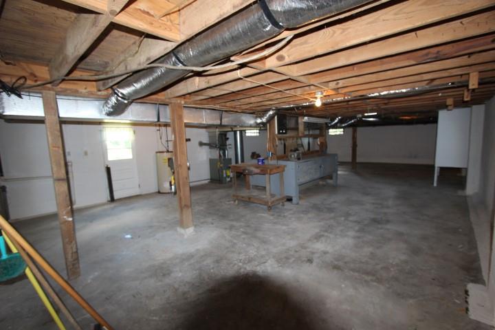2101 South Main Street Tennessee Ridge, TN 37178 - Photo 15 of 20 Gallery Image 15