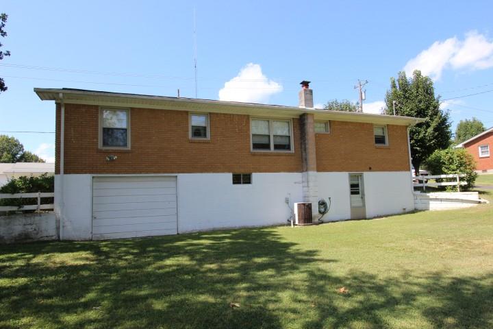 2101 South Main Street Tennessee Ridge, TN 37178 - Photo 4 of 20 Gallery Image 4