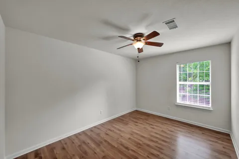 $324,900 | 114 Regency Way, Conroe, TX 77304