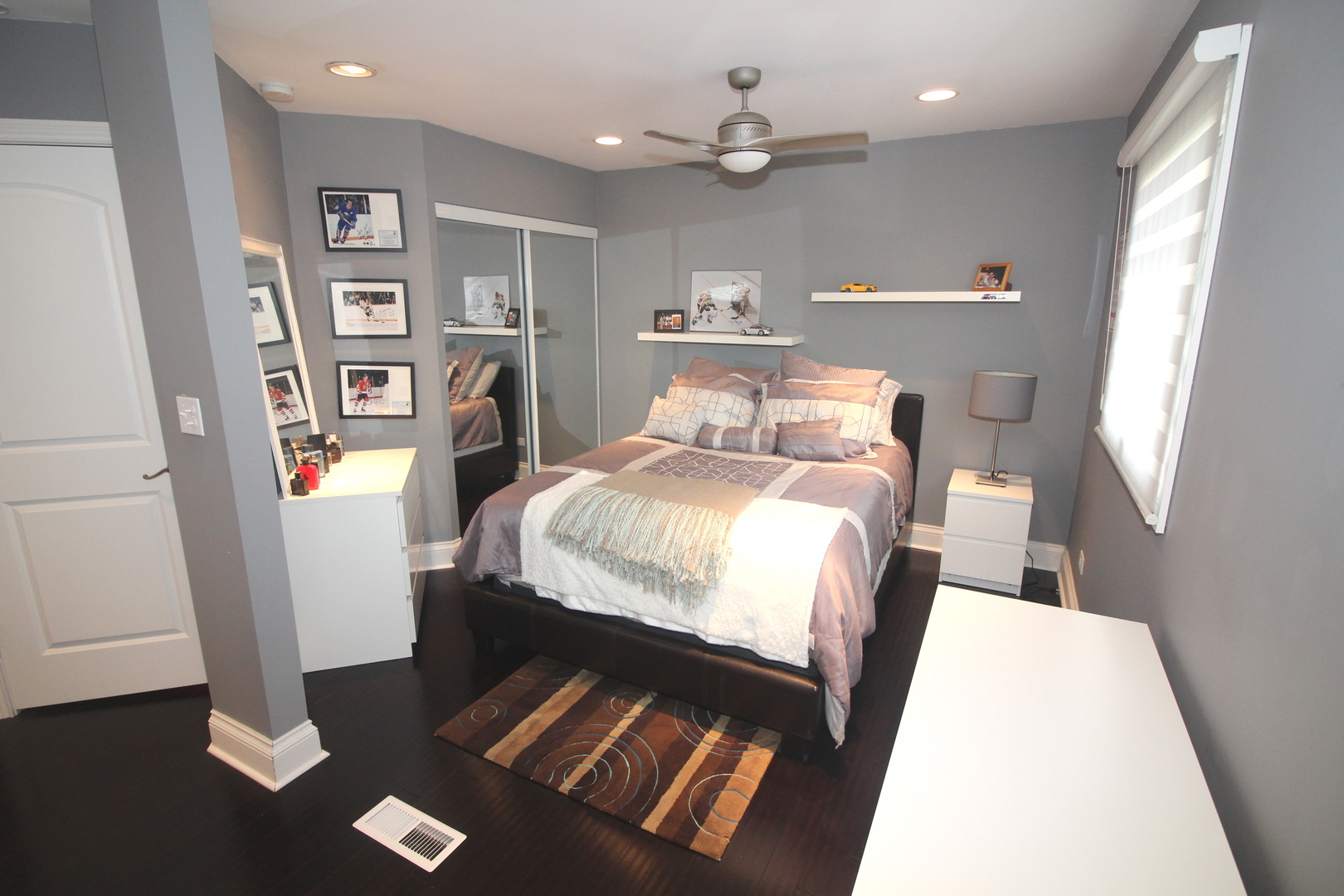 913 Surrey Road Addison, IL 60101 - Photo 24 of 44 a bedroom with a bed and a window