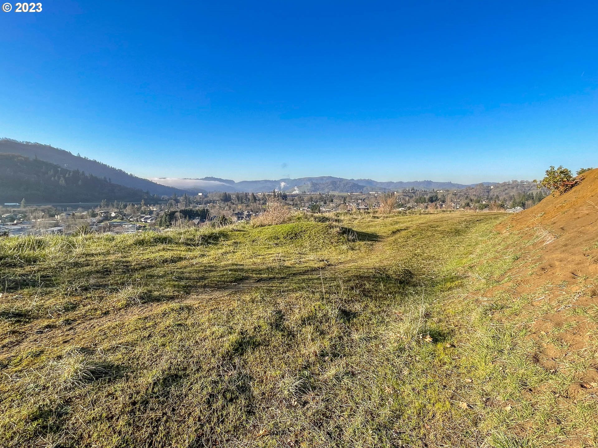 719 North View Drive Winchester, OR 97495 - Photo 10 of 10