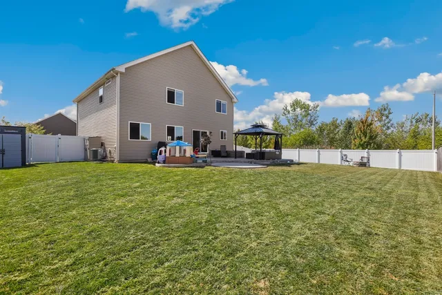 a view of outdoor space yard and patio